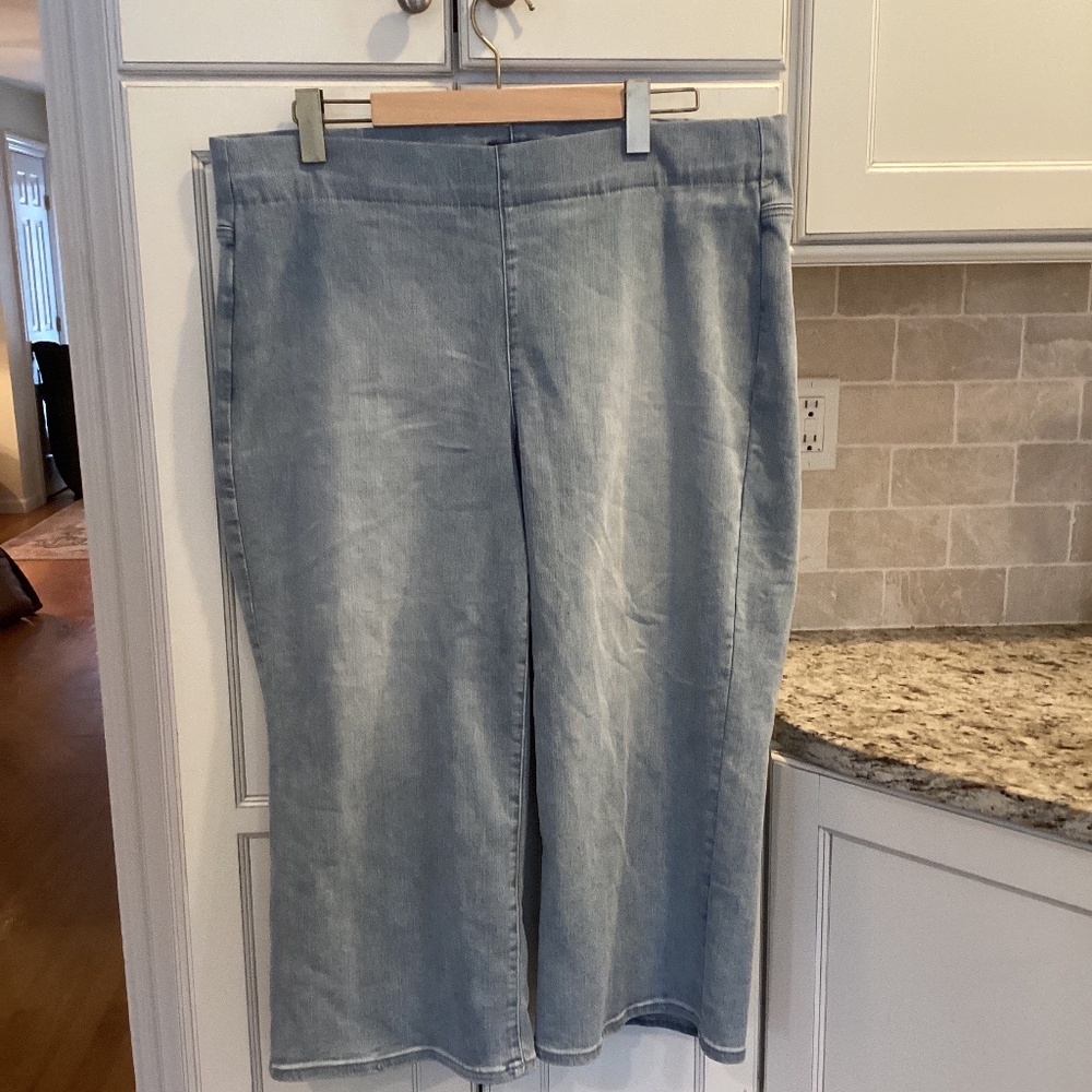 NYDJ  Cropped Wide Leg Pull On Jeans 16w